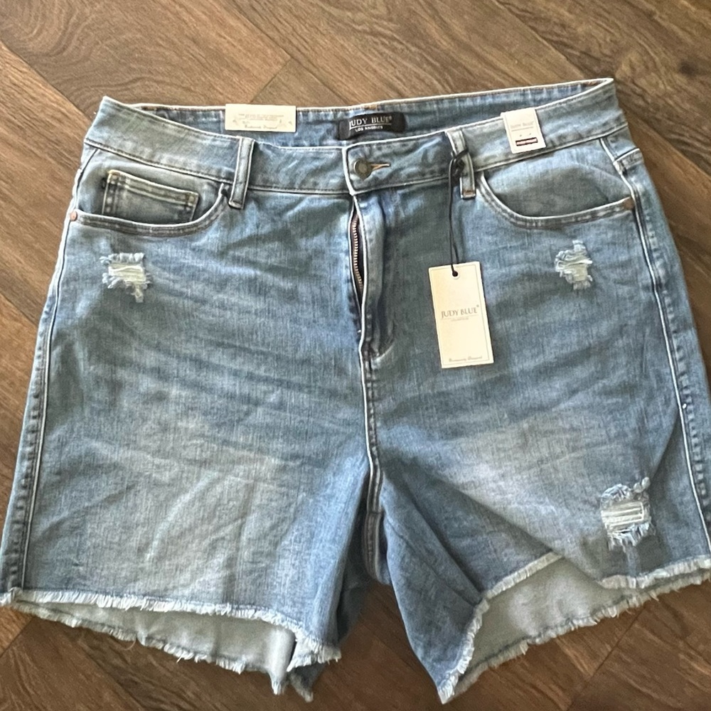 Judy Blue high waisted cut off shorts. Size 3X or 20